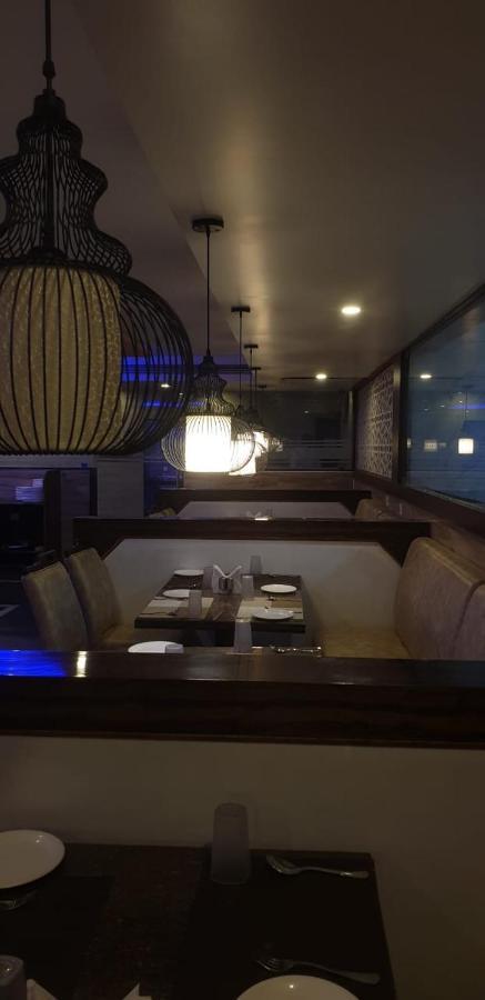 Hotel Fortune M R Grands Suluru Экстерьер фото